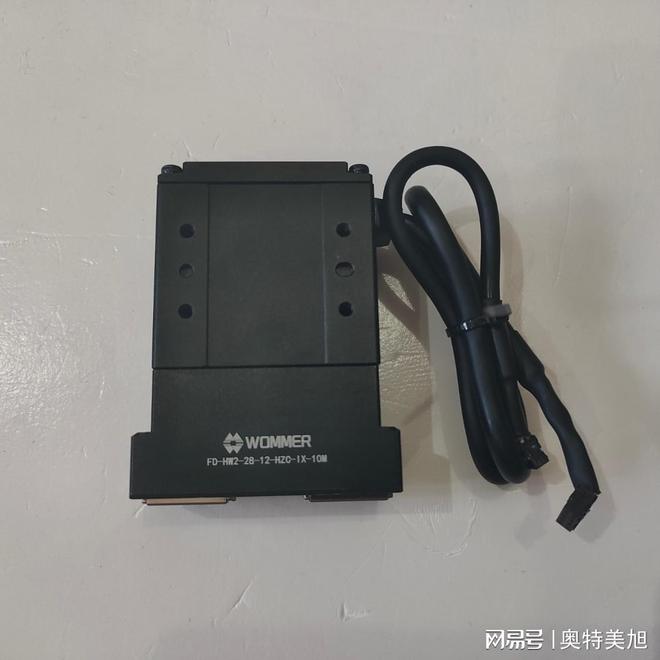 协作机器人电爪登场!力控精准工业抓取替代进口超稳